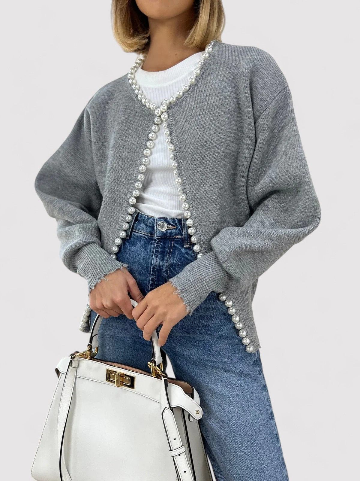 other : Elena - Cardigan Élégant en Maille Orné de Perles in Gris van Seroa