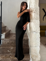 dresses : Iris – Élégante Robe Longue En Satin À Une Épaule in Noir van Seroa
