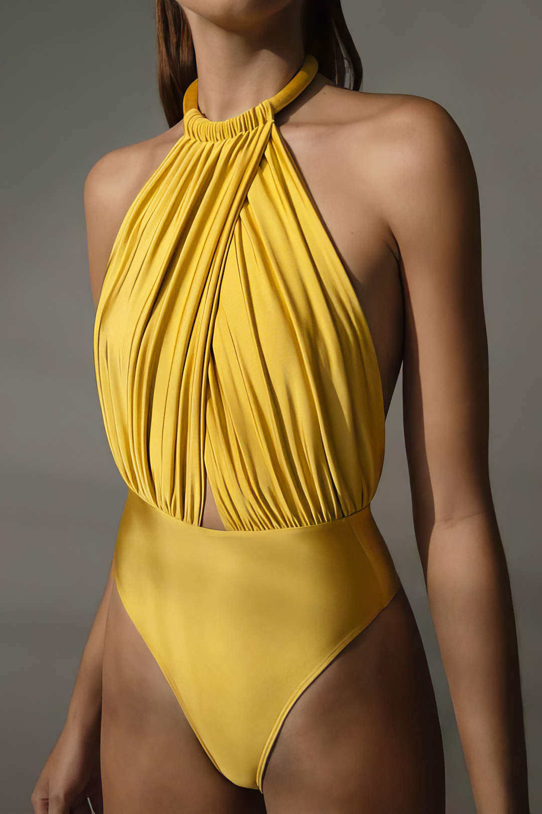 top blouses : Celia | Body Femme Jersey Dos Nu Ajusté Élégant in JAUNE van Seroa