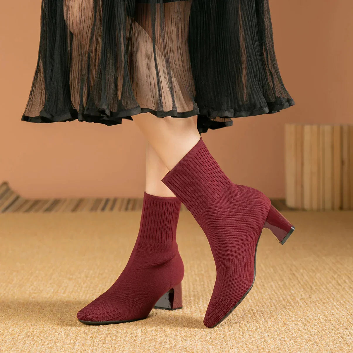 Bottines Élégantes Noires Femme à Talons 1