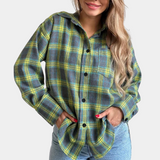 top blouses : Elise – Chemise Confortable Oversize en Flanelle à Carreaux avec Boutons in Vert van Seroa