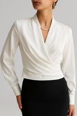 top blouses : Victoria | Blouse Blanche Femme en Satin in Blan van Seroa
