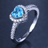 other : Amelia | Bague de Fiançailles Femme Argent Diamant Coeur in Bleu royal van Seroa