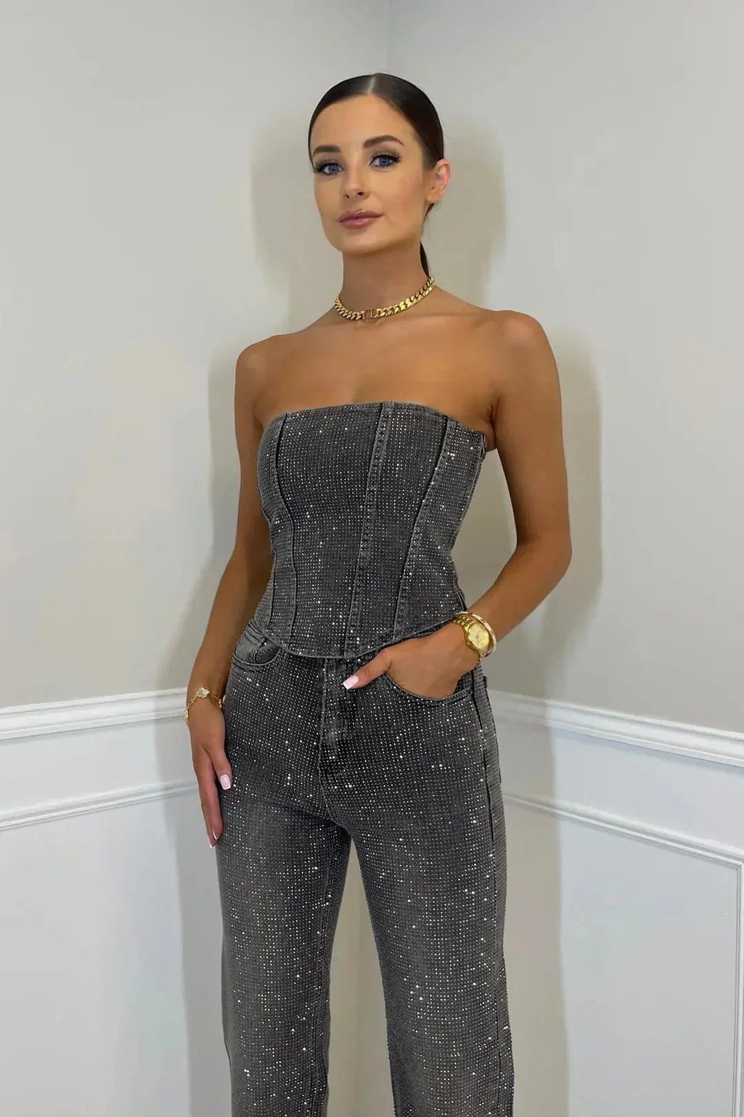 dresses : Hadley – Combinaison de Soirée Élégante Sans Bretelles à Paillettes et Coupe Tailleur in van Seroa