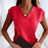 top blouses : Clara – Blouse Élégante à Encolure V et Manches Courtes in Rouge van Seroa