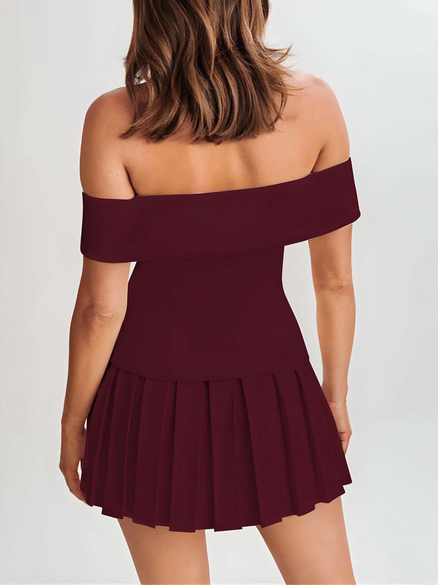 Robes : Rhoda | Ensemble Femme Jupe Plissée et Top Off-Shoulder in van Seroa
