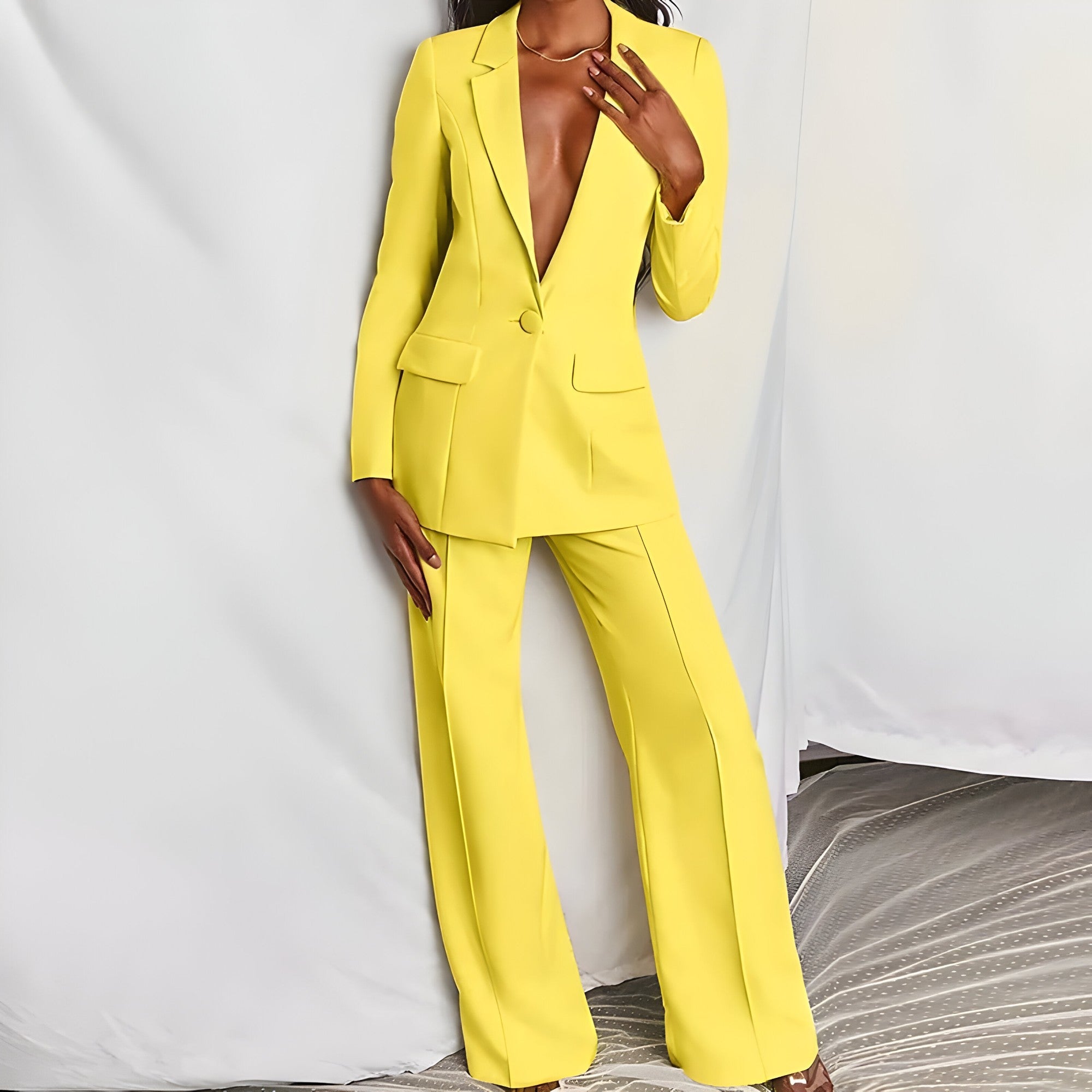 Emilia | Ensemble Tailleur Femme Chic avec Blazer et Pantalon