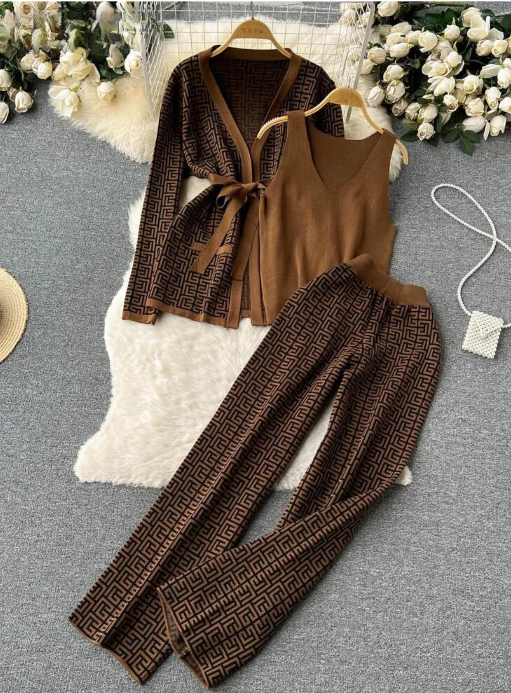 Ensemble Tailleur Femme Élégant Trois Pièces 1