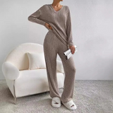 Ensemble de Tricot Pratique pour Femmes 1