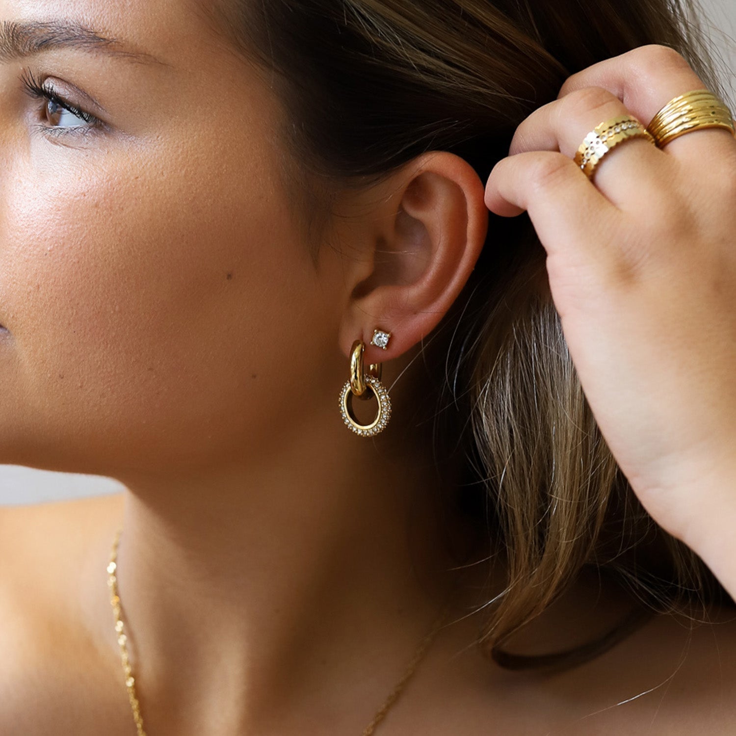 other : Sofia | Boucles d'oreilles pendantes or femme double cerceau in van Seroa