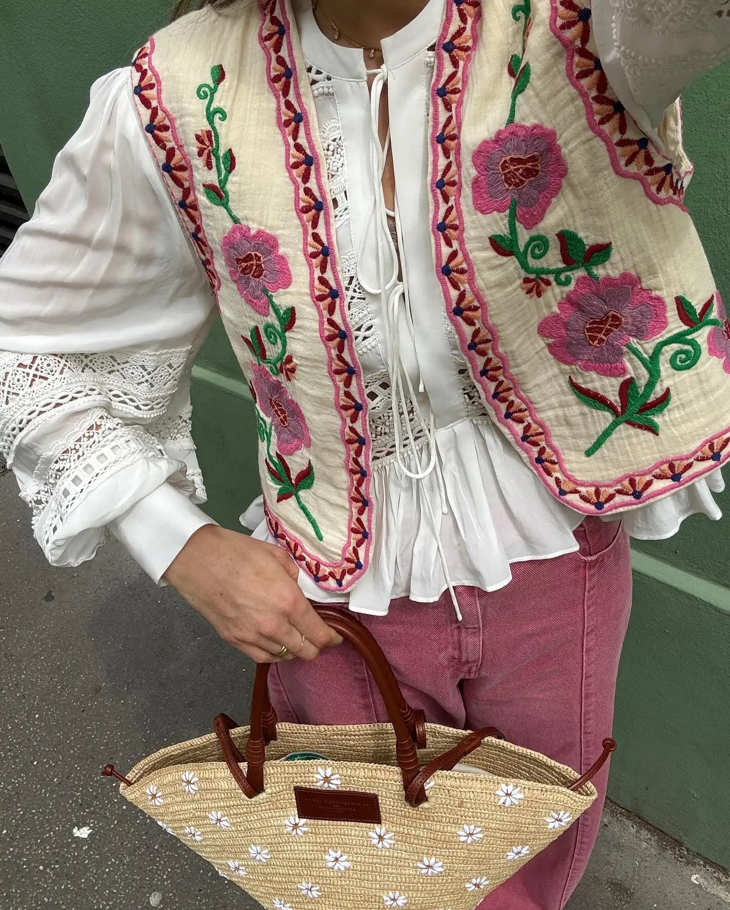 Gilet Floral Élégant pour Femme 7