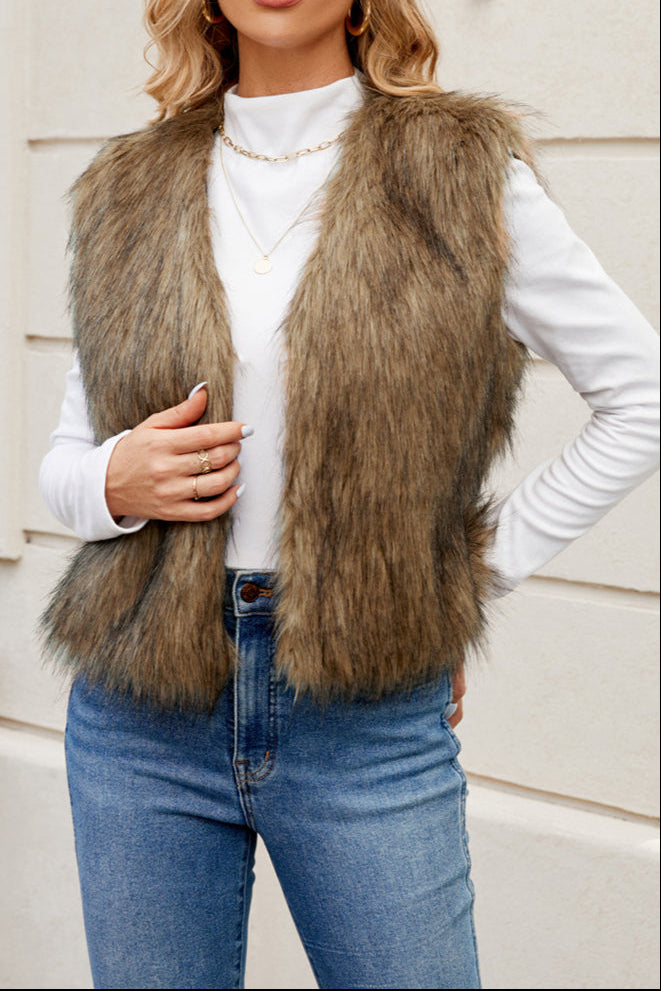 Gilet Noir Femme Élégant en Fourrure 0