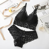 other : Laura | Ensemble de Lingerie Sexy en Dentelle pour Femme in Noir Taille unique van Seroa