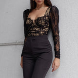 top blouses : Valeria - Haut Élégant en Dentelle Transparente avec Manches Longues in van Seroa