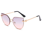 other : Dorothea | Lunettes de Soleil Femme Cat Eye Métal in Tissu libre Gris Rose van Seroa