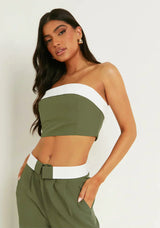 dresses : Isla - Ensemble Élégant Deux Pièces Pantalon Ample et Haut Bandeau in Vert van Seroa