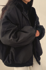 Manteau d'hiver élégant avec capuche 1