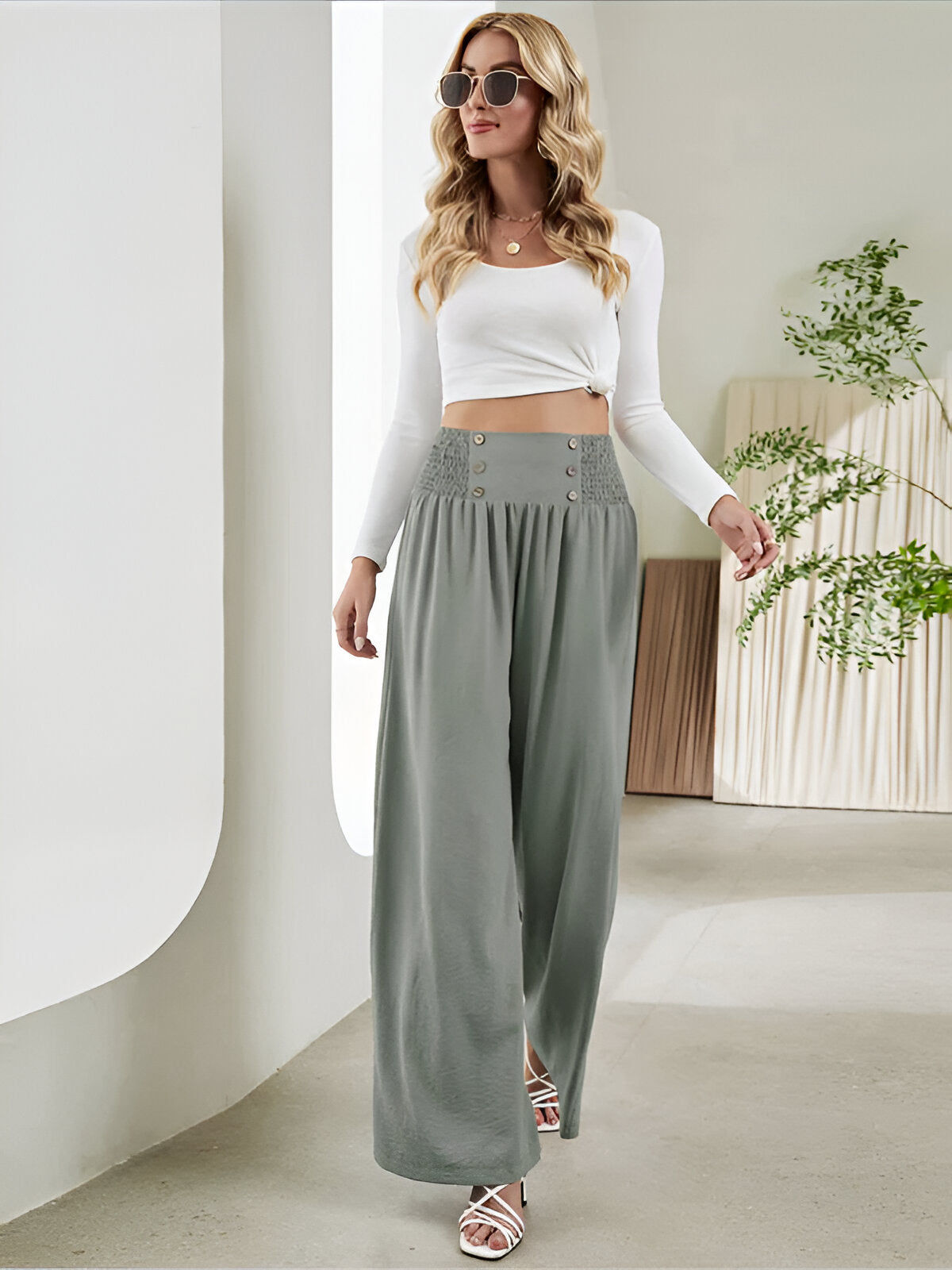 skirts : Nancy | Pantalon Fluide Femme Taille Haute Tissé Large in Vert van Seroa