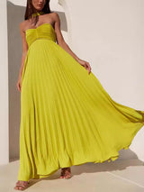 Schlichtes elegantes Trägerkleid mit Falten und Band