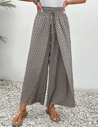 Fließende Damenhose mit geometrischem Druck