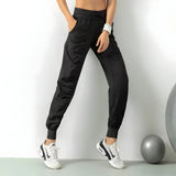 other : Ellen | Pantalon de Sport Femme Léger en Polyester in Noir van Seroa