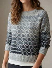 Leichter Damenpullover, feminine Mode, stylische Kleidung