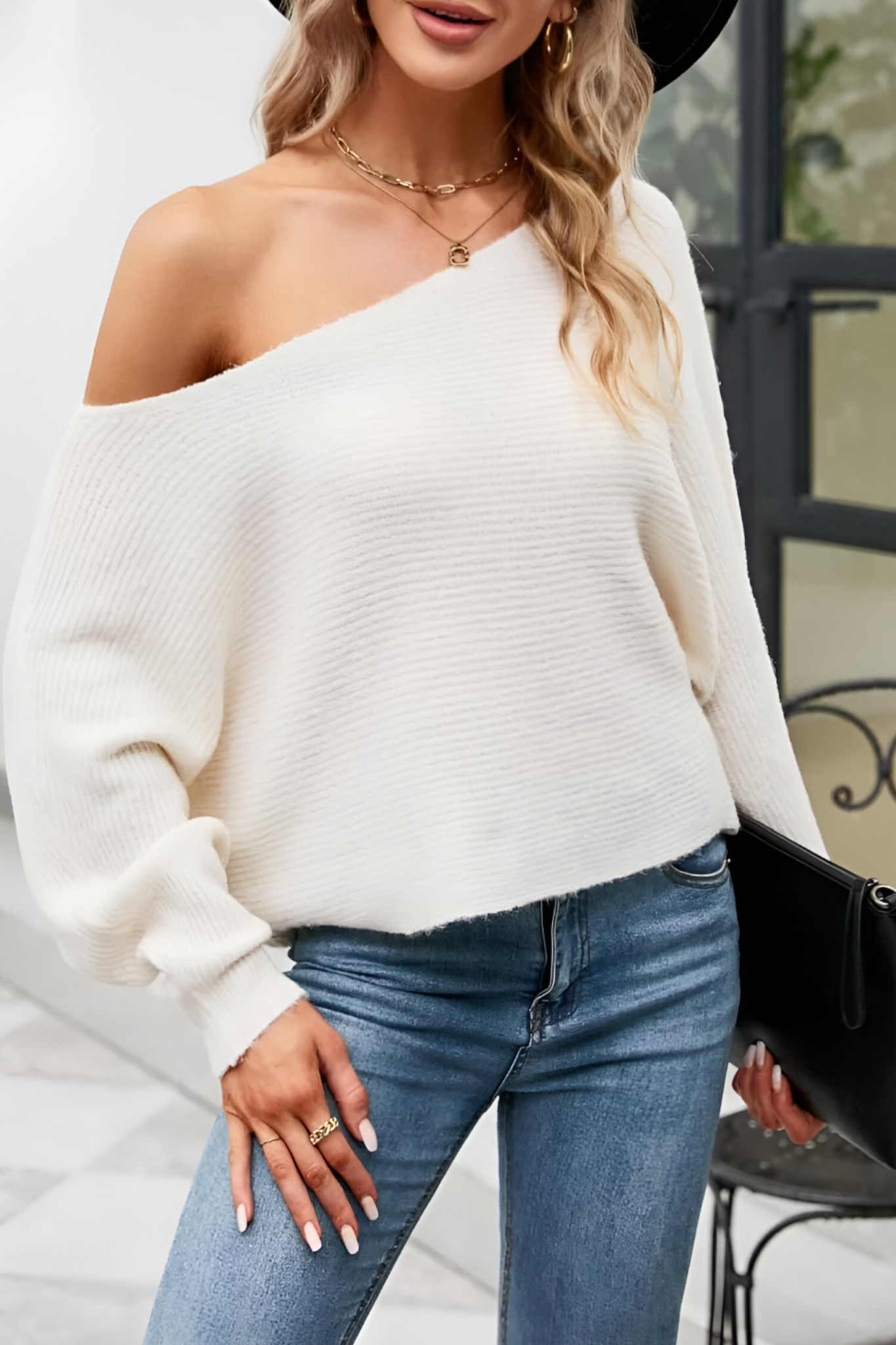 Elegancki sweter damski z rękawami typu dolman kolekcja jesienna