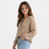 Langer Damenpullover aus weichem Strick mit Knöpfen – Lässige Eleganz