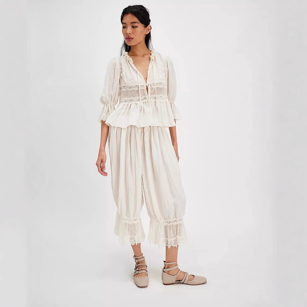 Pyjama Femme Confortable en V avec Dentelle 0
