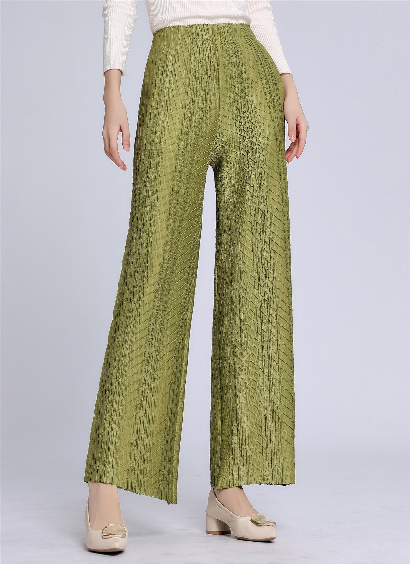 other : Regina | Pantalon Fluide Femme Taille Haute Plissé Élégant in Vert van Seroa
