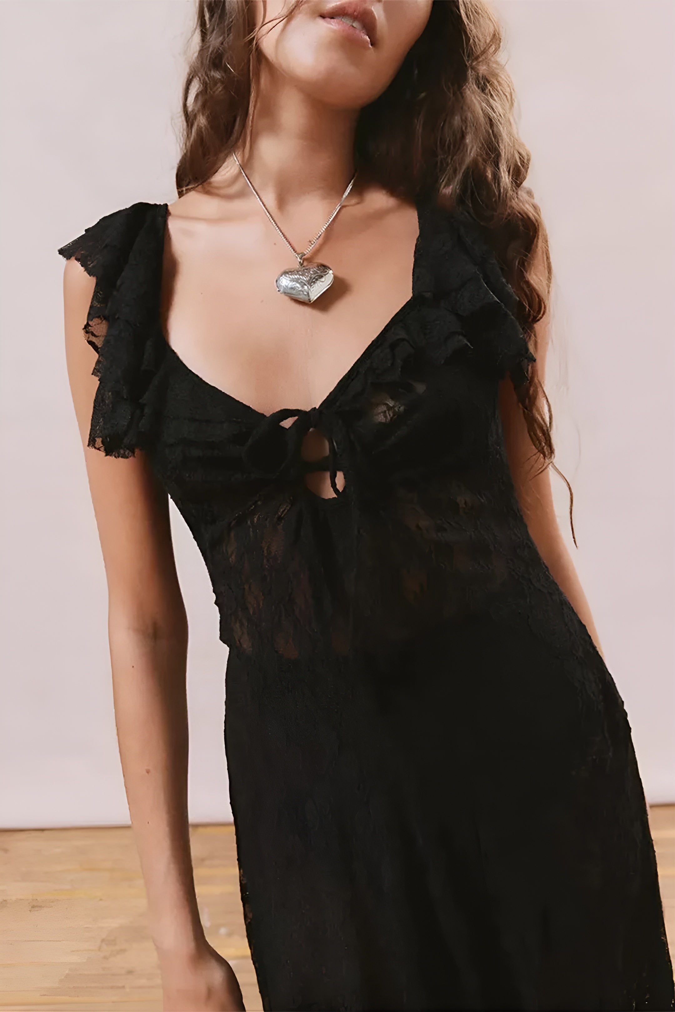 Robe Femme Midi Asymétrique en Dentelle 0