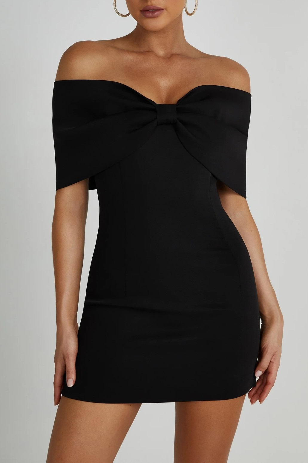 dresses : Cordeilla | Robe Femme Mini Noire Off-Shoulder Élégante in van Seroa