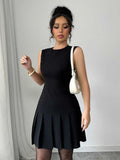 Bezrekawnikowa sukienka damska modna