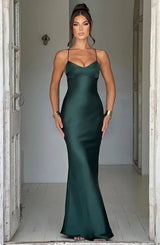 Robe Longue Femme Élégante en Satin Noir 6