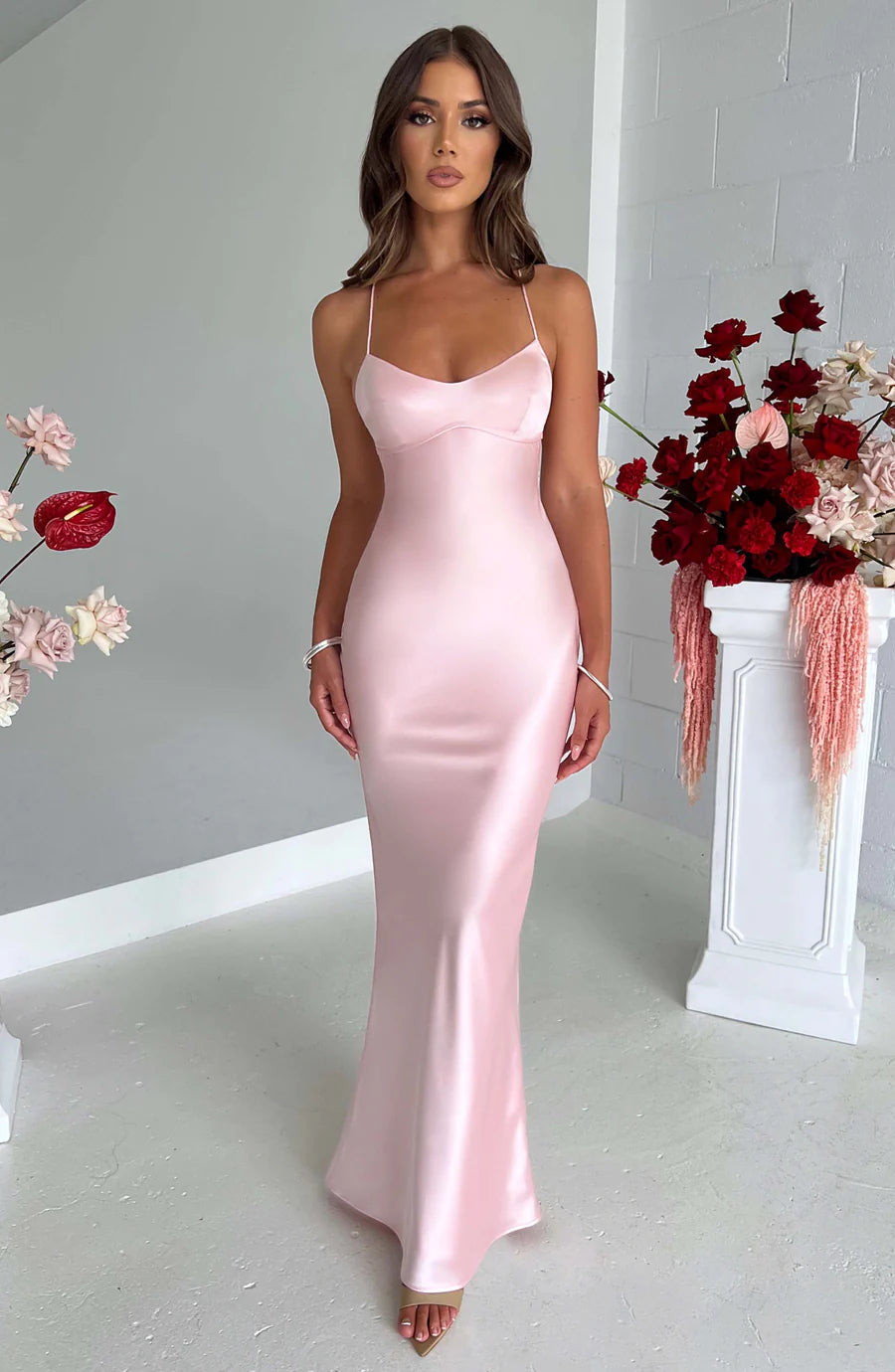dresses : Nomi | Robe Longue Femme en Satin Élastique in Rose van Seroa