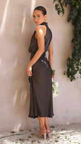 dresses : Edna | Robe Longue Femme Satinée Élégante pour Soirée in Marron van Seroa
