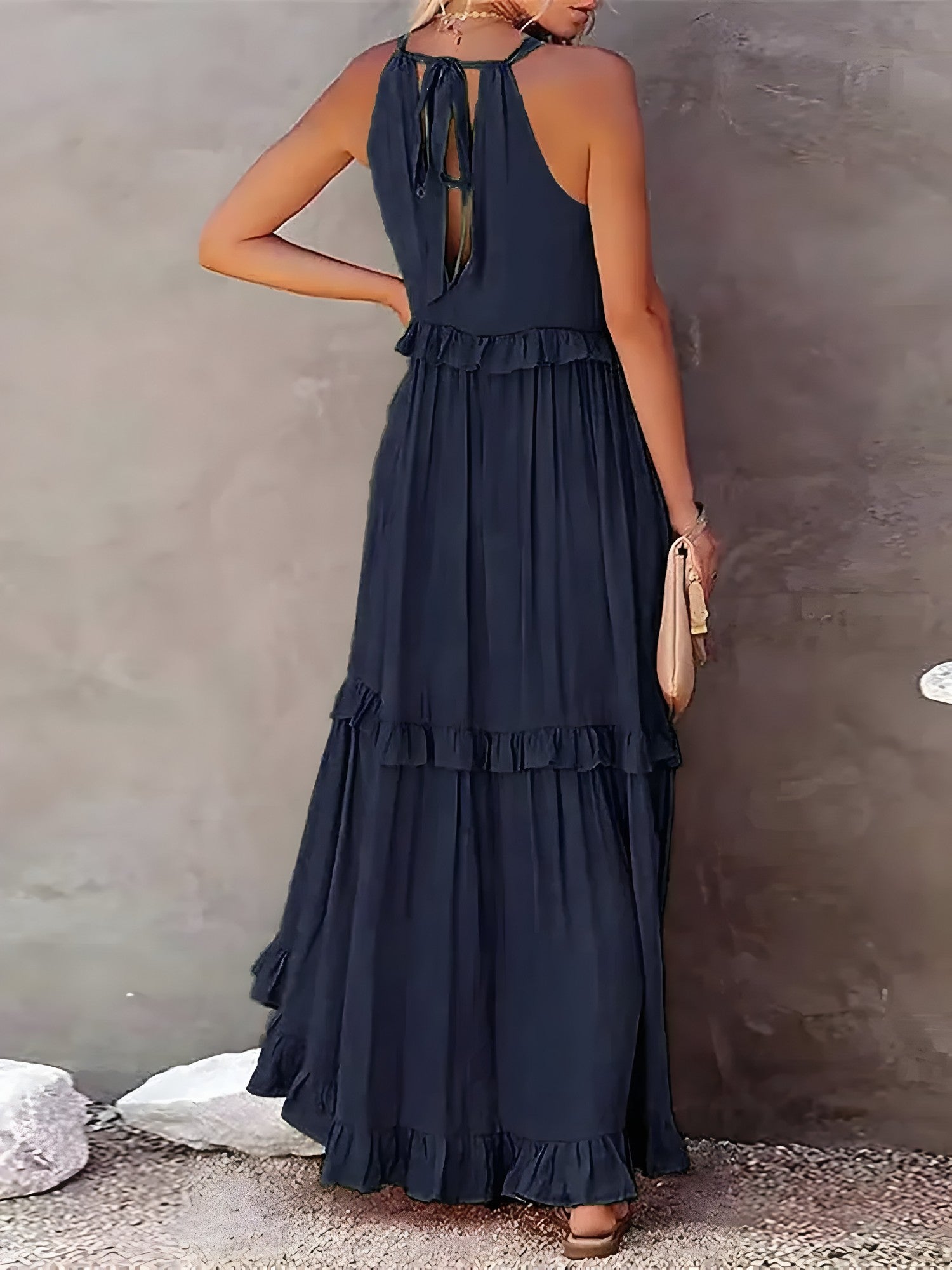 Długa sukienka damska z falbanami bez rękawów - jakość premium
