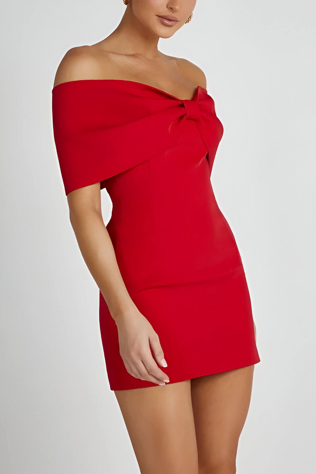 dresses : Rosaphine | Robe Mini Rouge Épaules Dégagées Femme in van Seroa