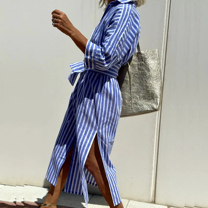 swimwear : Elise – Robe de plage légère en coton à rayures avec boutons sur le devant in van Seroa