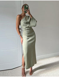 Robe asymétrique en satin pour femme avec fente, idéale pour