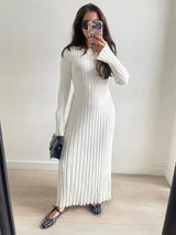 dresses : Lena – Robe Maxi Stylée en Maille avec Manches Longues in Blanc van Seroa