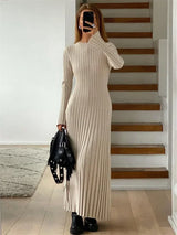 dresses : Lena – Robe Maxi Stylée en Maille avec Manches Longues in Beige van Seroa