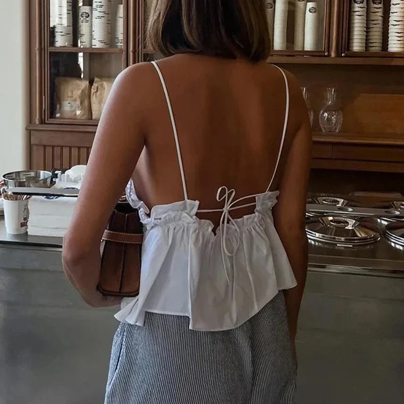 top blouses : Emma - Haut Court Tendance en Dentelle avec Bretelles Fines in van Seroa