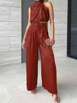 dresses : Isabelle - Ensemble Élégant Pantalon Taille Haute à Jambe Large & Top Drapé Dos Nu in Rouge van Seroa