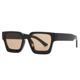 other : Esme | Lunettes de Soleil Carrées Femme Vintage Y2K in Thé noir van Seroa
