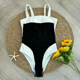 swimwear : Elena - Chic Maillot de Bain Bicolore avec Encolure Carrée et Coupe Échancrée in van Seroa