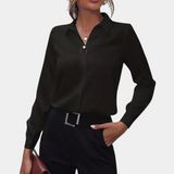 top blouses : Anastacia | Chemisier Femme Chic en Tissu Doux in Noir van Seroa