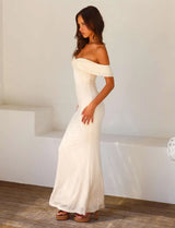 dresses : Bianca – Robe longue moulante en satin à épaules dénudées in van Seroa