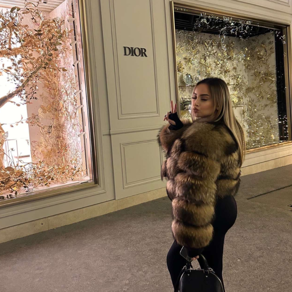 Veste Femme Élégante en Fausse Fourrure 1