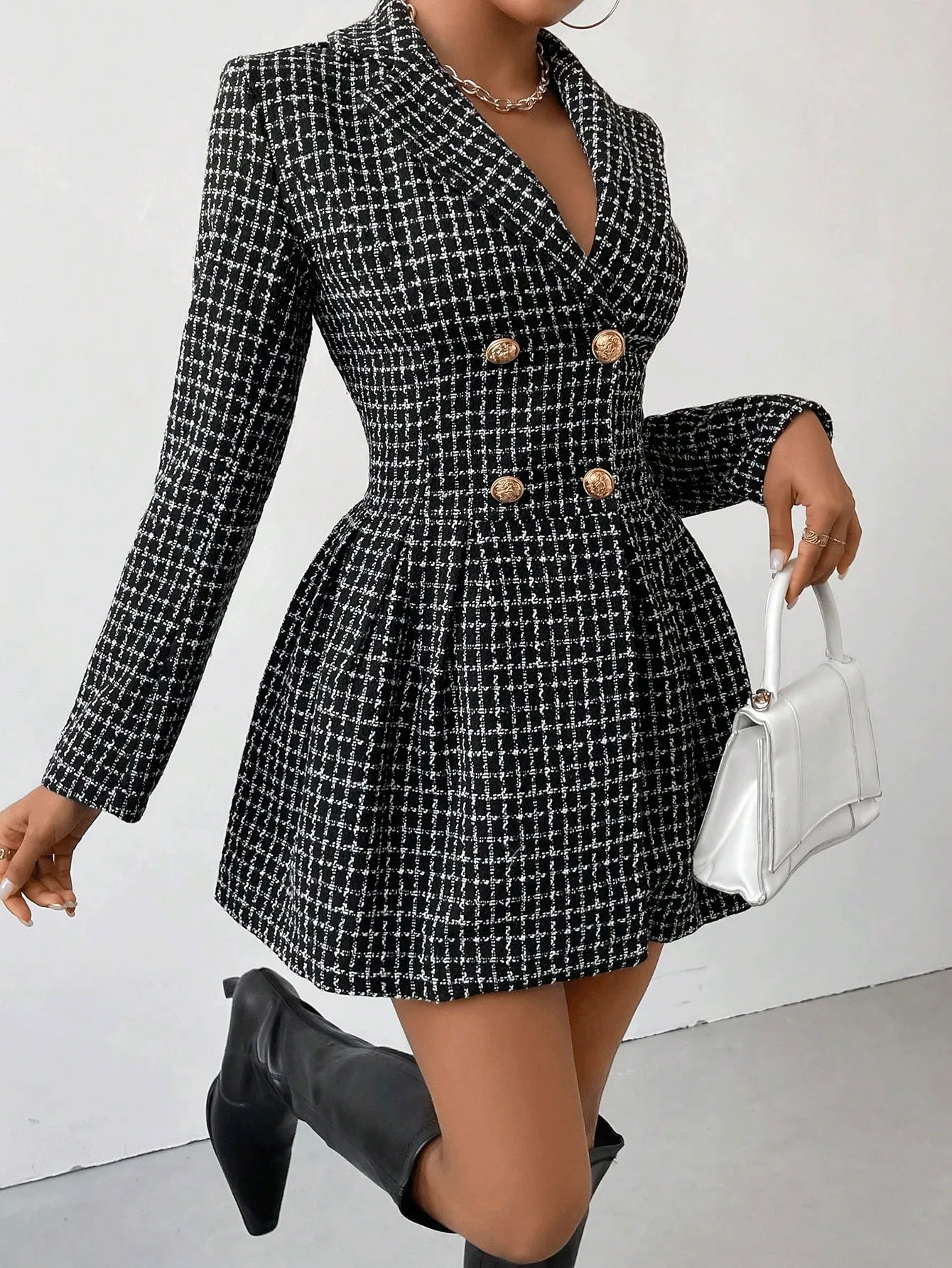 other : Caria | Robe à col en V pour femmes in van Seroa